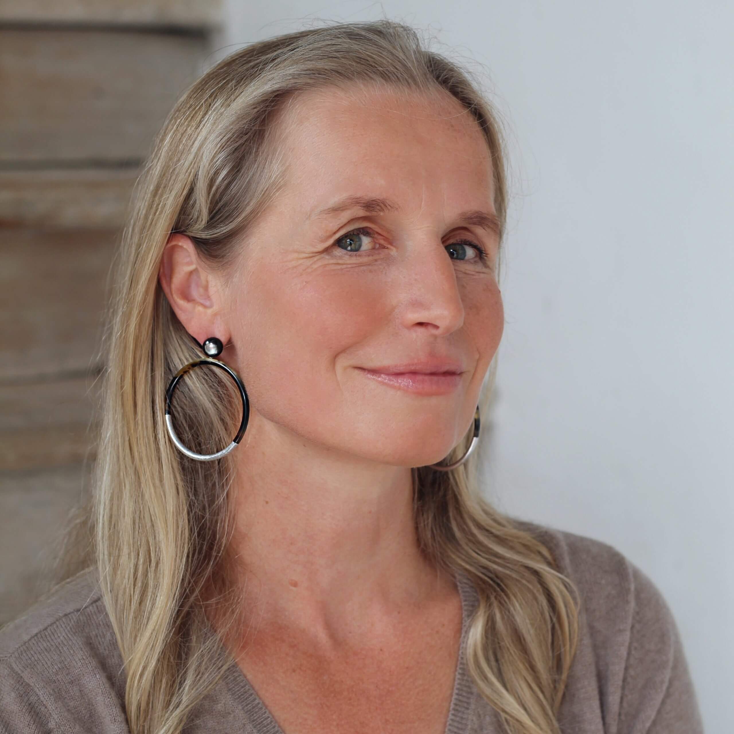 C03EE09E-8C51-4CE7-9FFC-3FC8BEA4785E